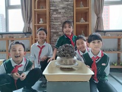 “祝福祖國”――盛世長安小學陶藝社團手作花籃，慶祝新中國成立75周年